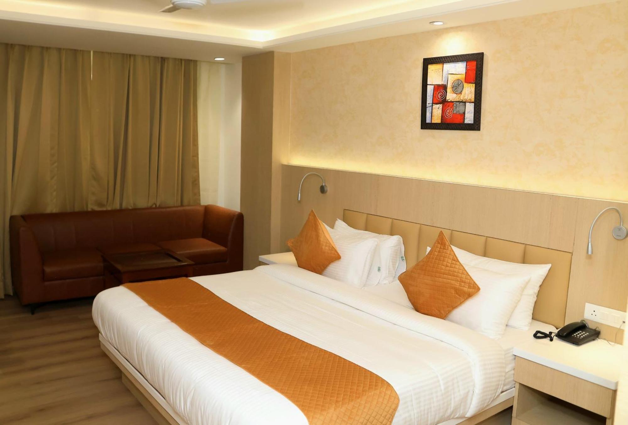 Hotel Radiance Bareilly Exterior foto
