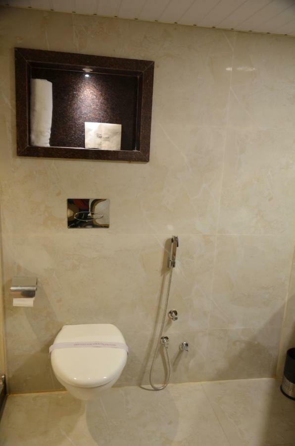Hotel Radiance Bareilly Exterior foto